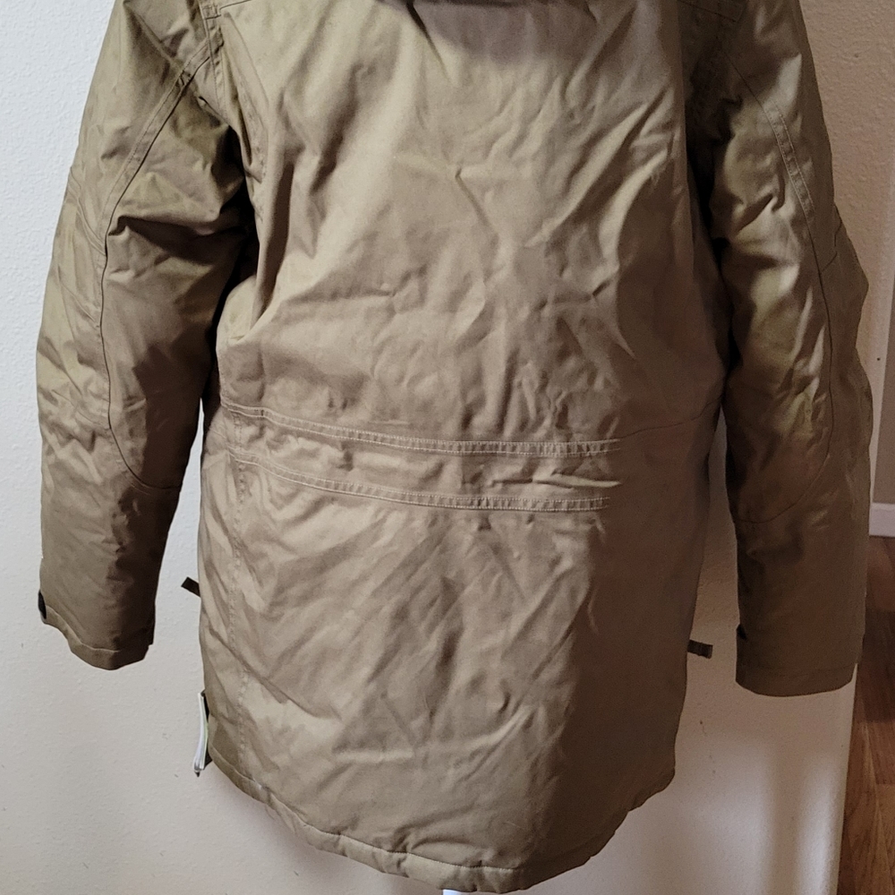 Down Jacket - Picture 3 of 8